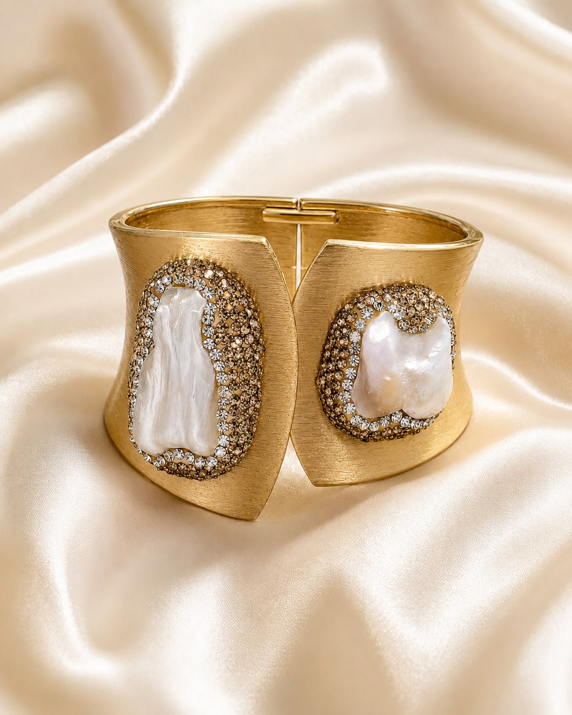 👑 سوار جلالة الجواهر - Anna Jewelrys